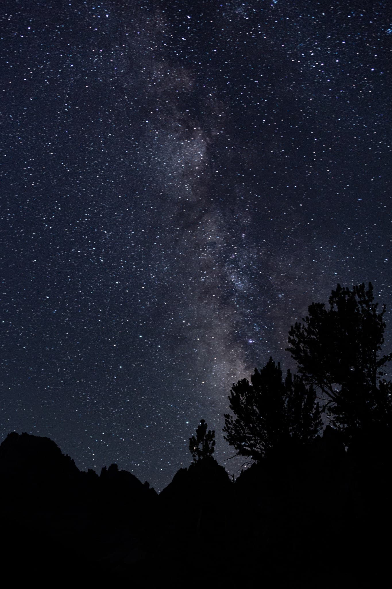 Milky Way west of Kearsarge Pass, Sequoia-Kings Canyon Wilderness