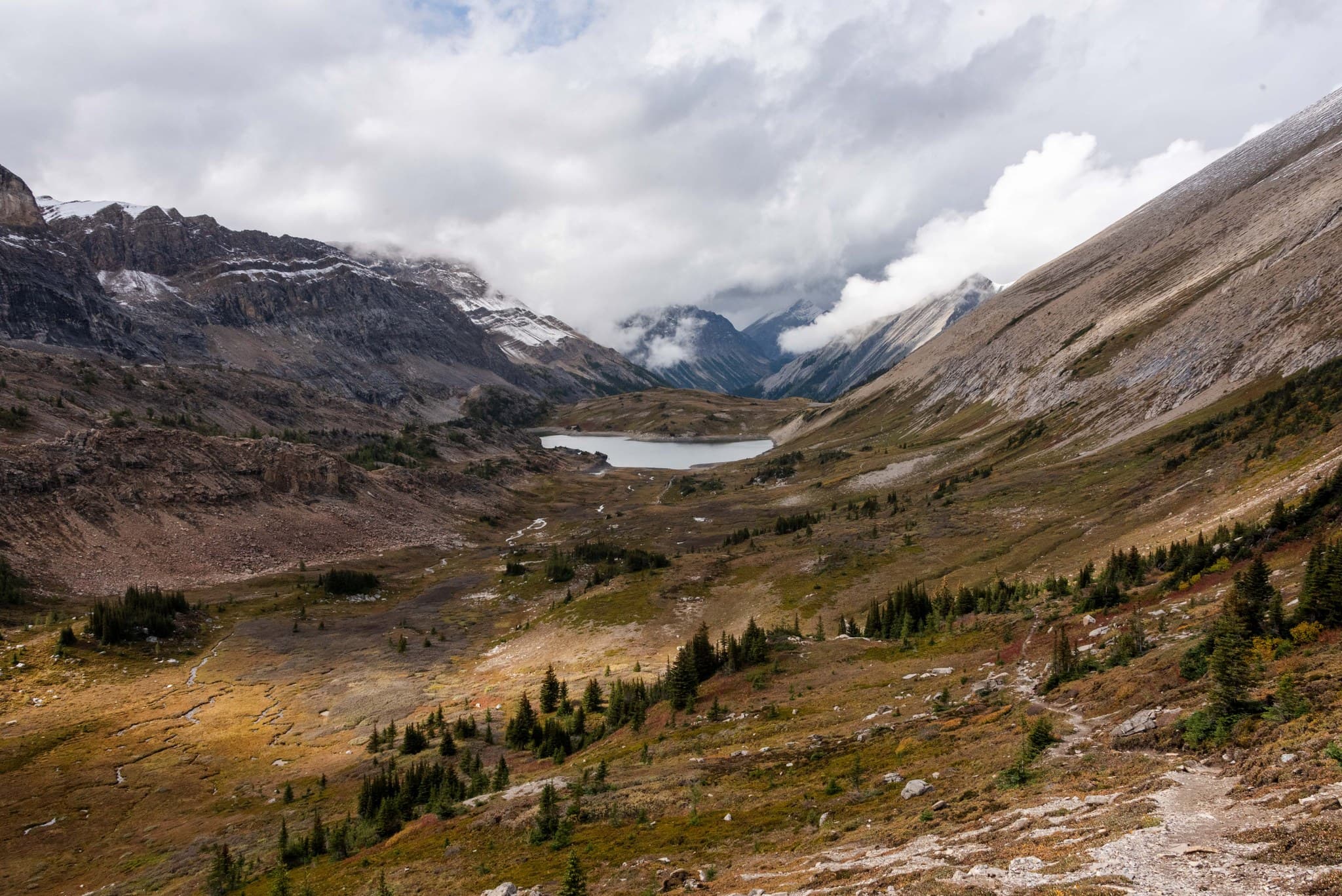 Wildflower Lake from the Pulsatilla Pass saddle